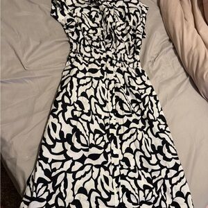 Monteau Black and White Patterned Midi Dress